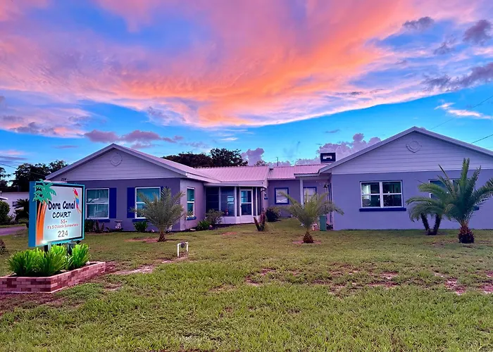 Cottage 32, Flamingo Bungalow - Dora Canal Court - A Downtown, Waterfront Community